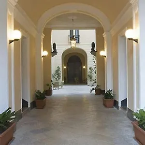 https://palazzo-serraino.sicilyhotelsitaly.net